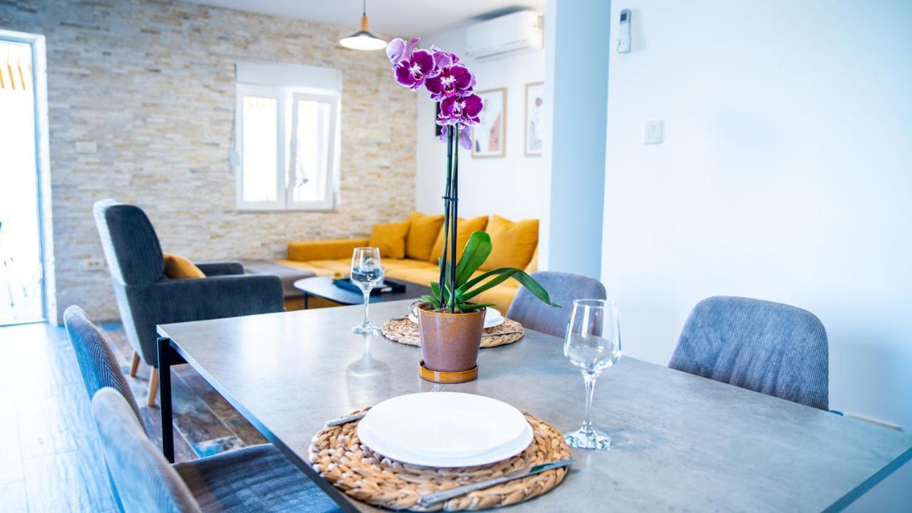 Family House Bjelila Villa Tivat Eksteriør bilde